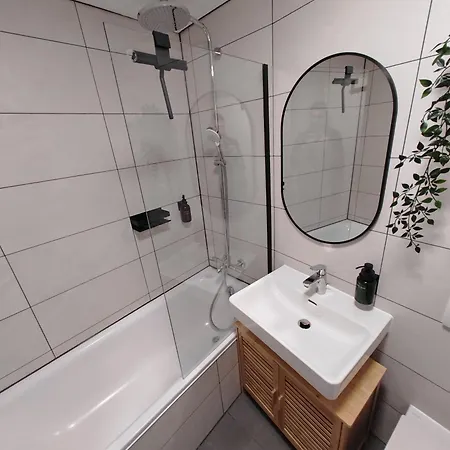 Neu I Design I 1-zimmer-apartment I Hotelturm I Etage 21 I Boxspring I Ausblick * Augsburg