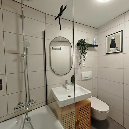 Design-Apartment I Hotelturm Augsburg I Etage 21 I Boxspring I Ausblick